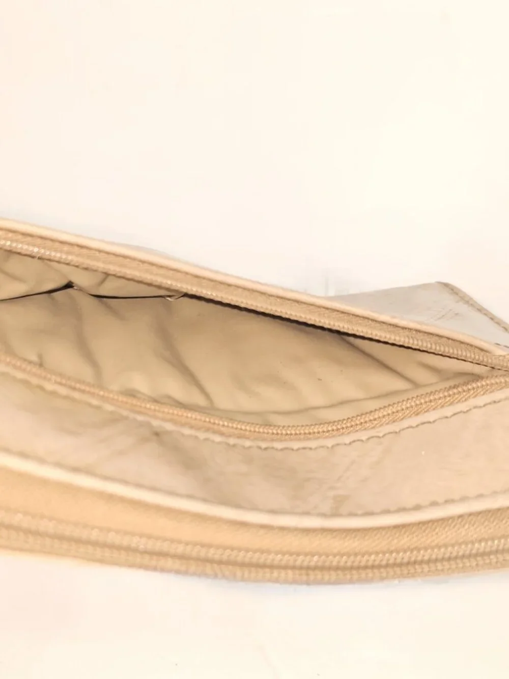 Vintage Genuine Eel Skin Tan Zip Around Wallet Retro Textured Organizer Clutch